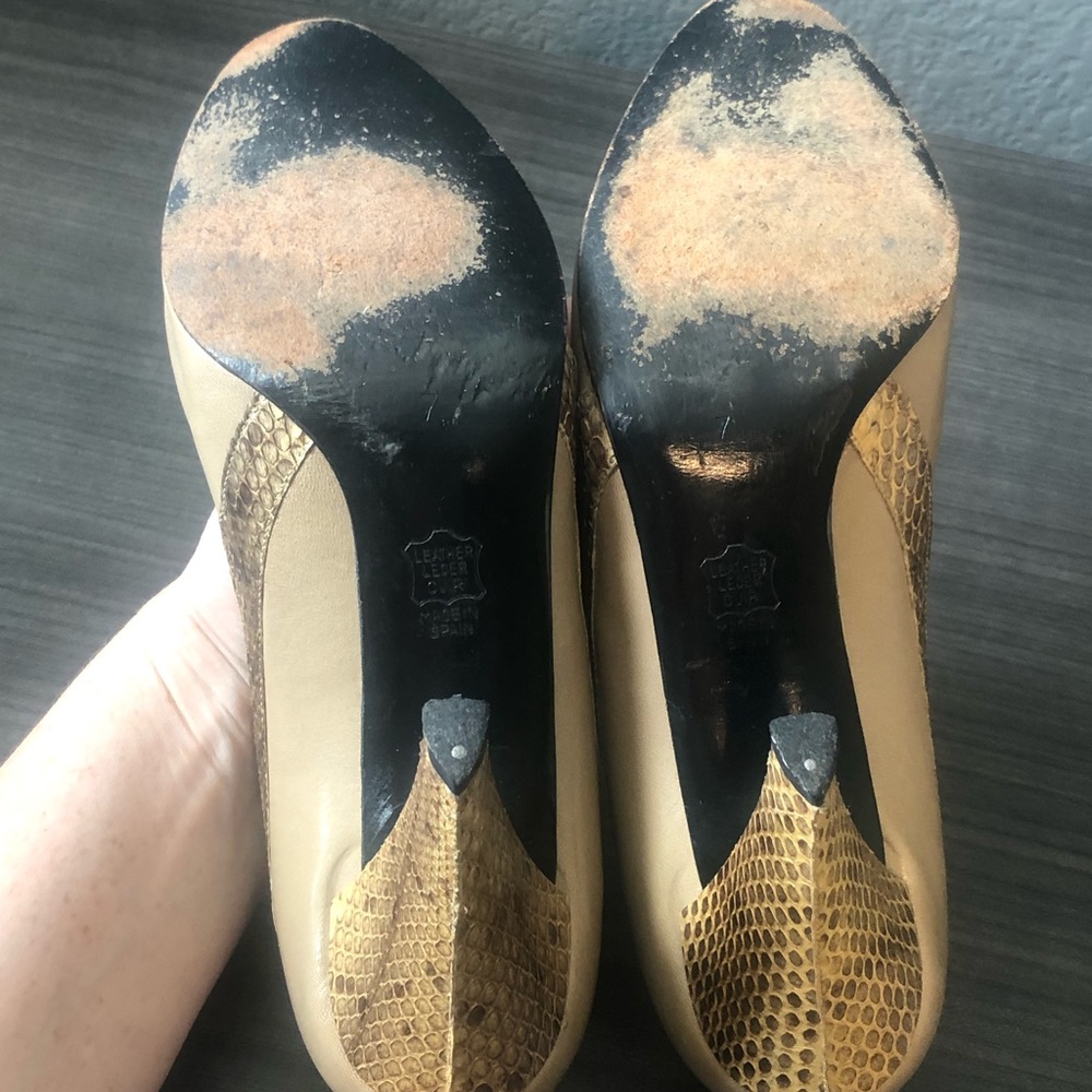 👠Christian Dior Vintage Tan Leather & Snakeskin-Textured Trim Heels -Size 7 👠 - Picture 10 of 16